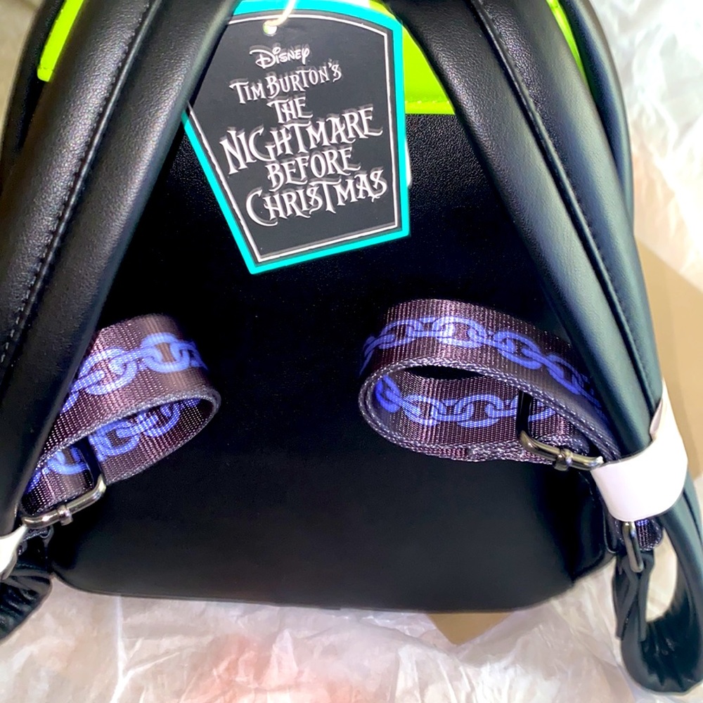 Loungefly Oogie Boogie(Moving roulette) Mini backpack! BNIB !π€ππππππ²π - Picture 12 of 15